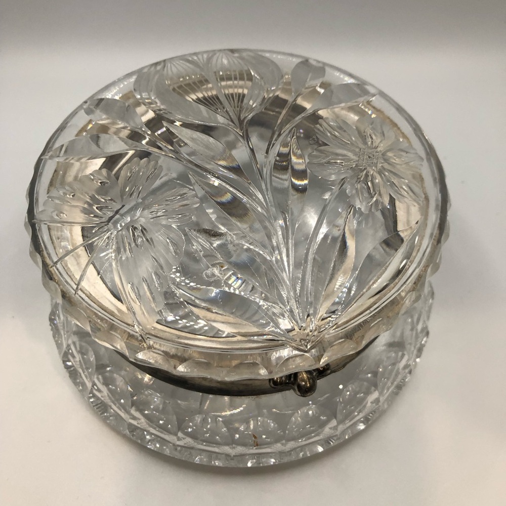 Pairpoint APD cut glass vascara jewel powder dresser box circa 1900